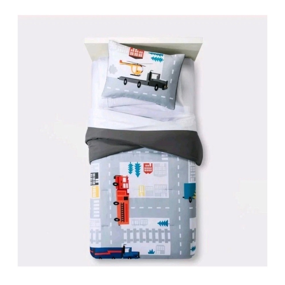 Pillowfort Road Map Twin Comforter and Sham Gray Reversible Traffic Cars Trucks
